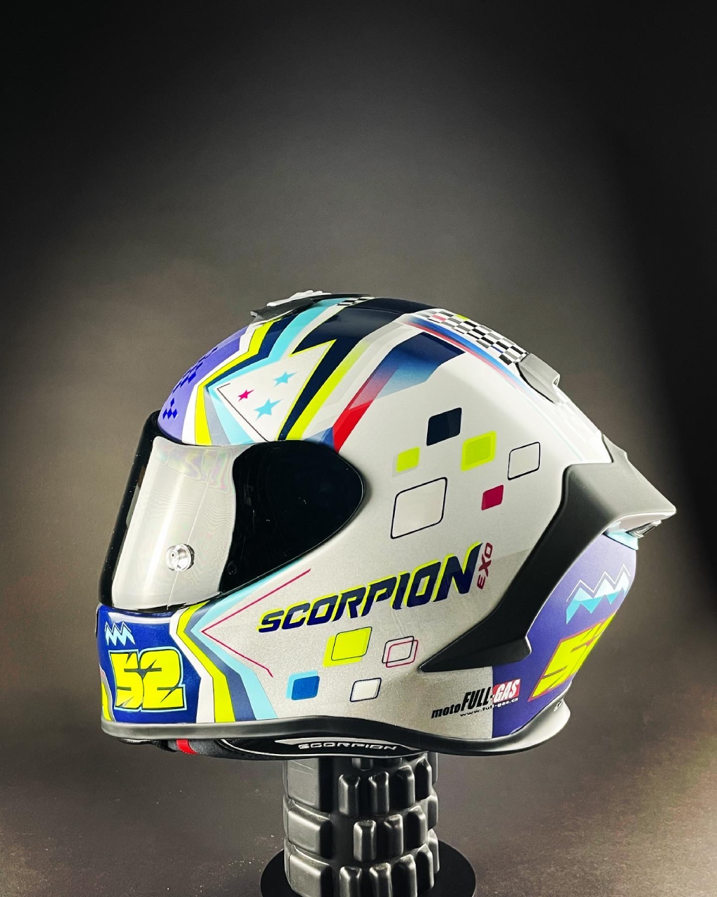 Rezi Pliskova helmet