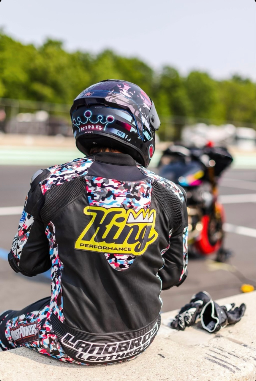 Kole King helmet